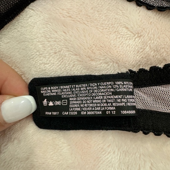 Victoria's Secret Sexy little things... lingerie - Picture 4 of 6